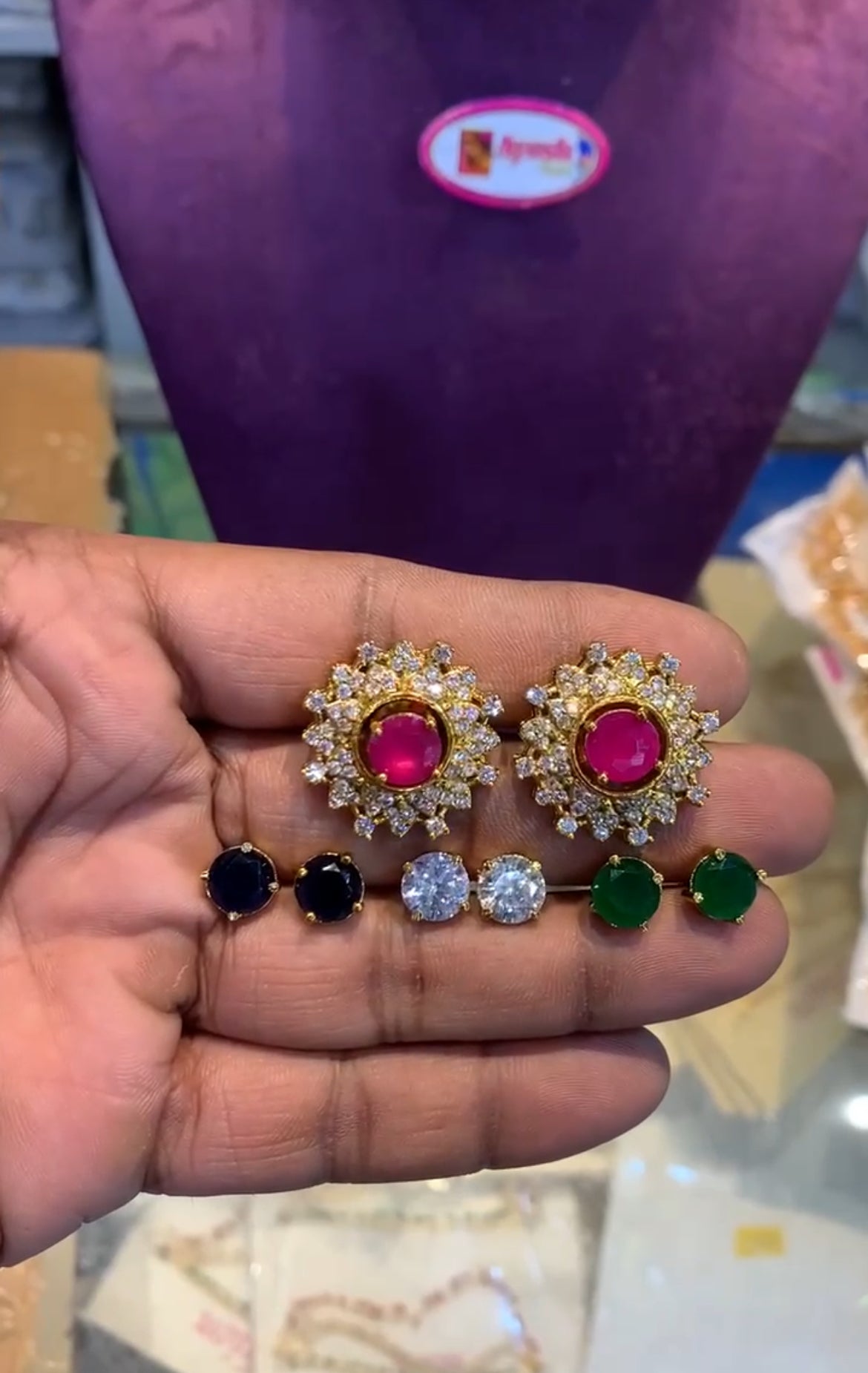 Changeable Studs-13