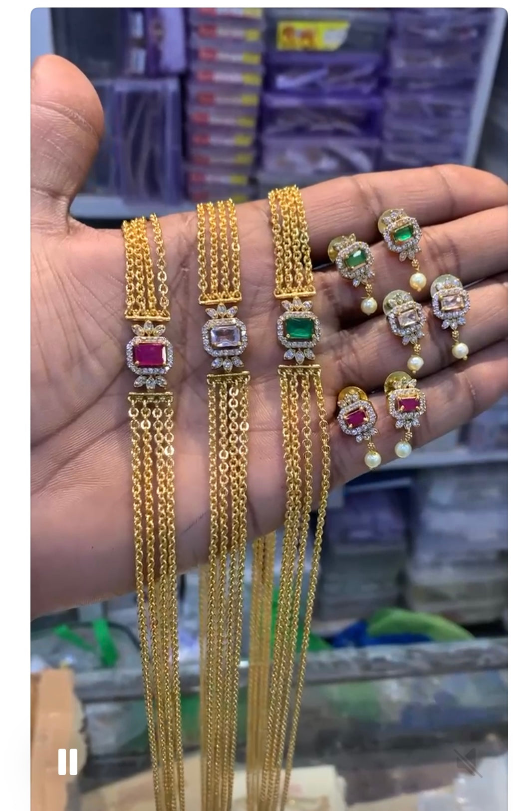 Chains CH-03