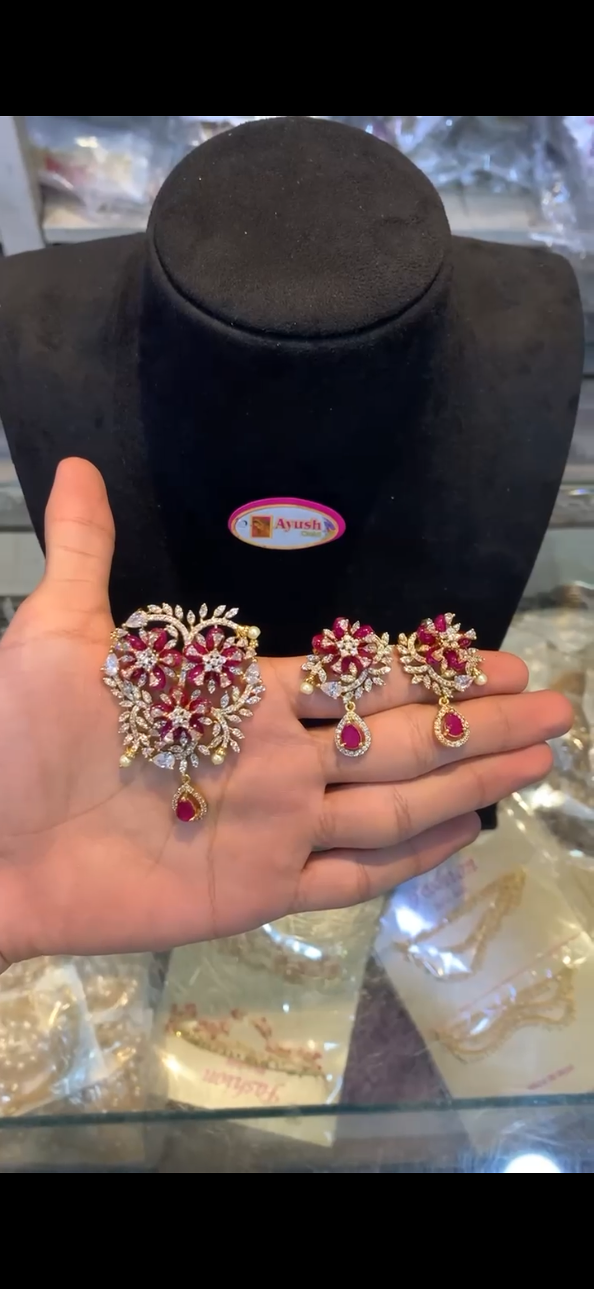 Locket & earrings LK-12
