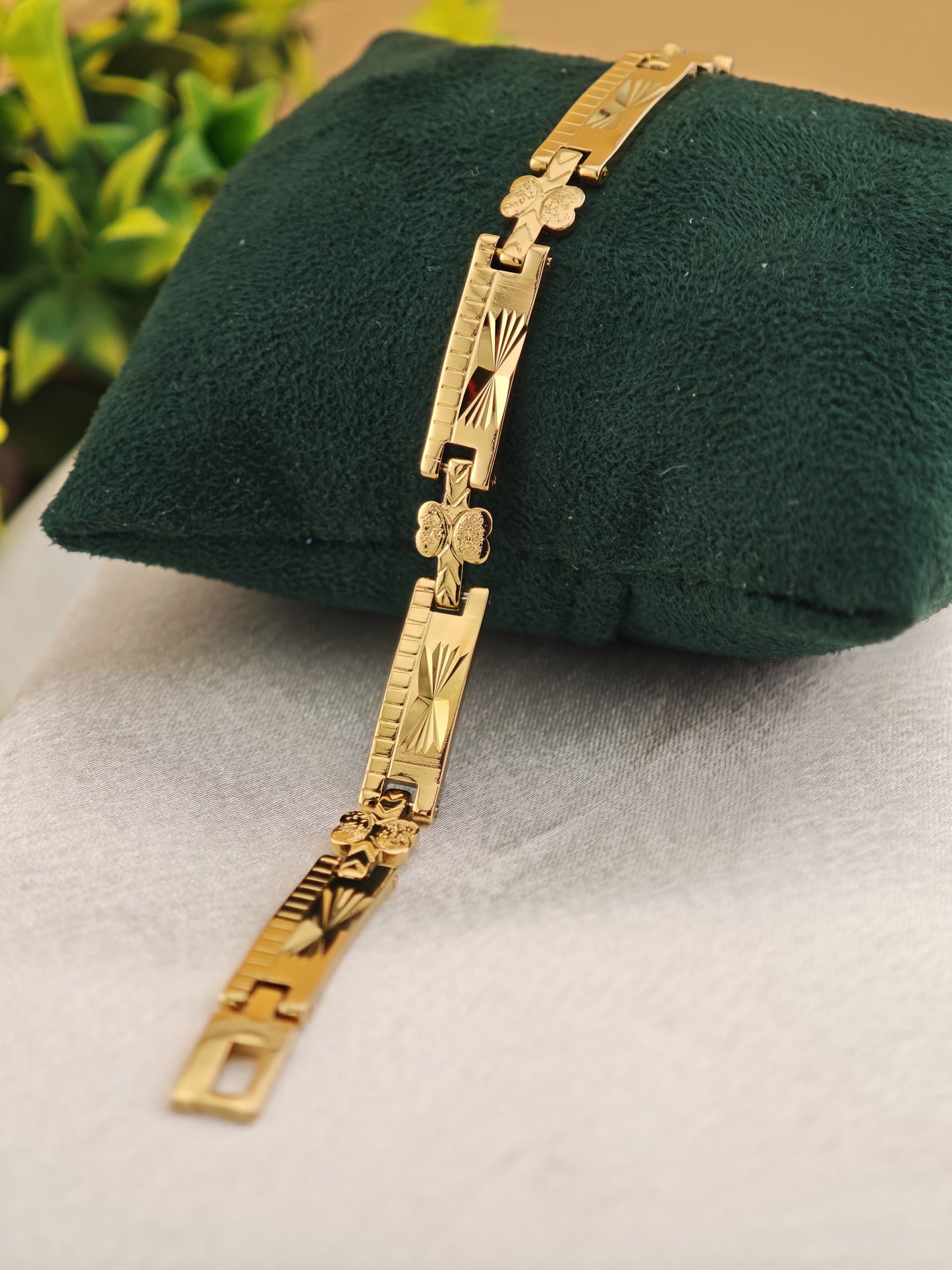 Gents Bracelet BR-02
