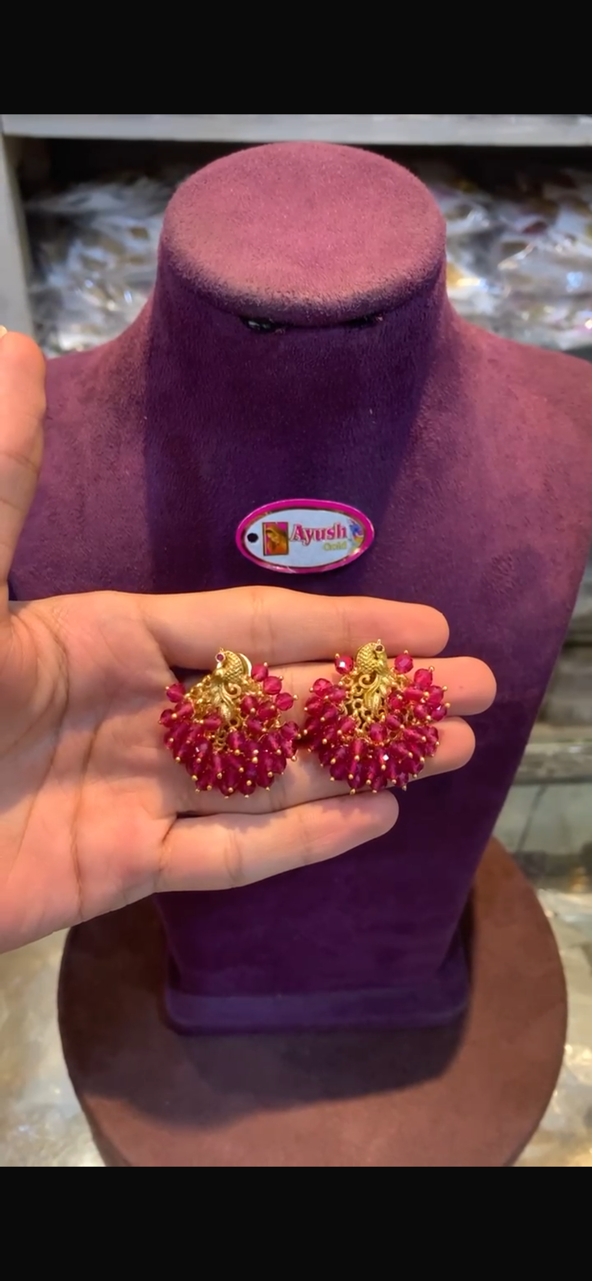 Guttupusu Studs-16