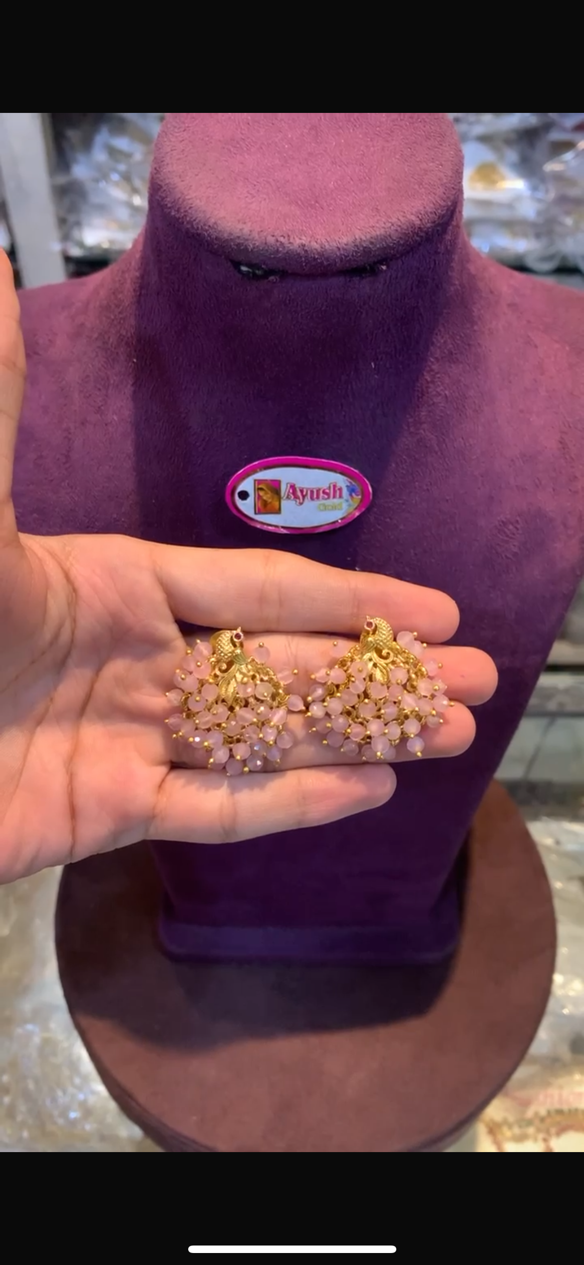 Guttupusu Studs-16