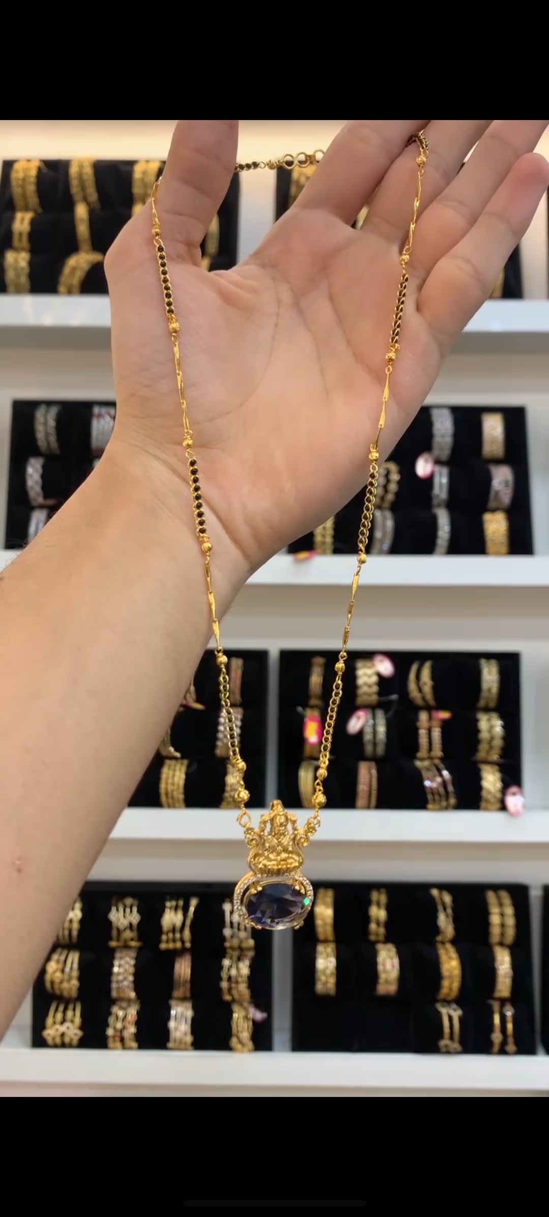 Black beads BM-68