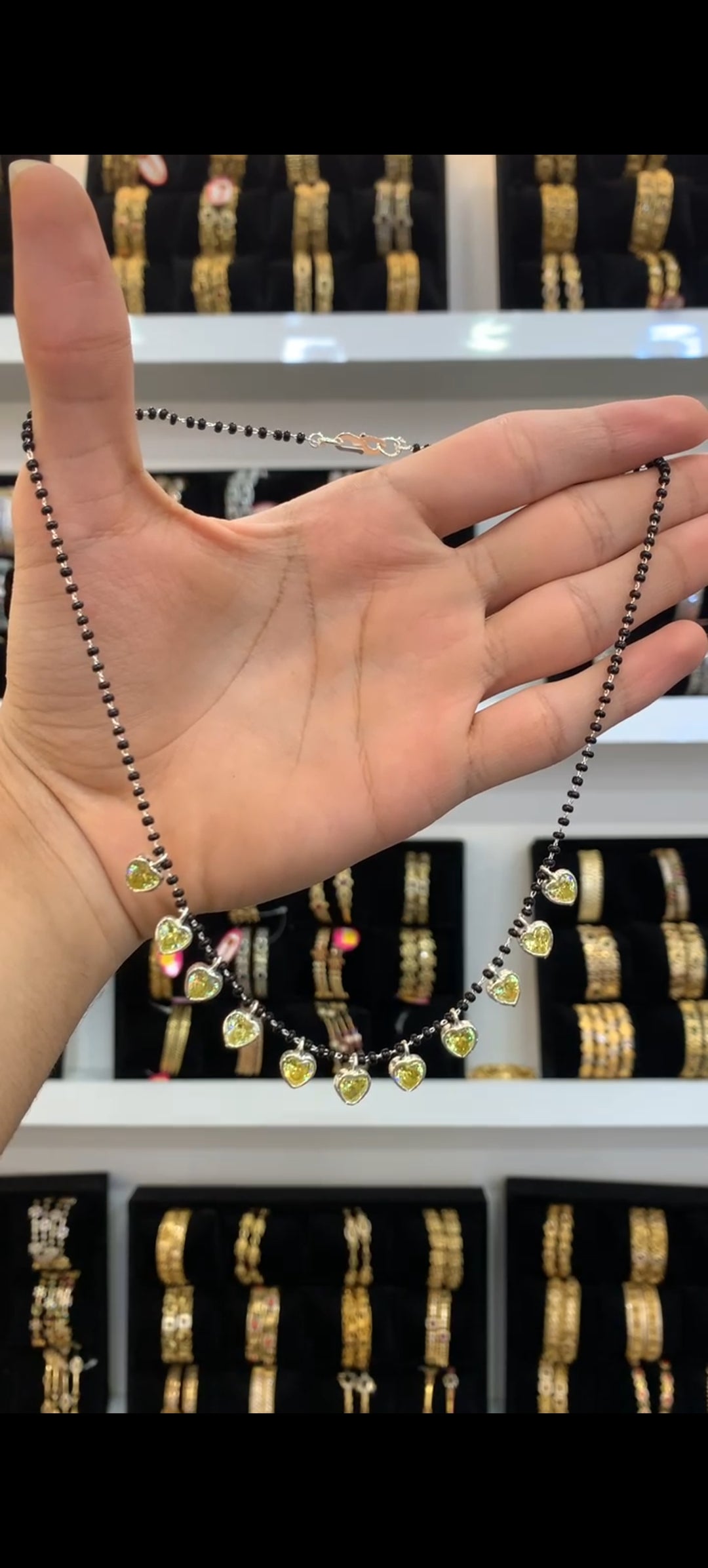 Black beads BM-62