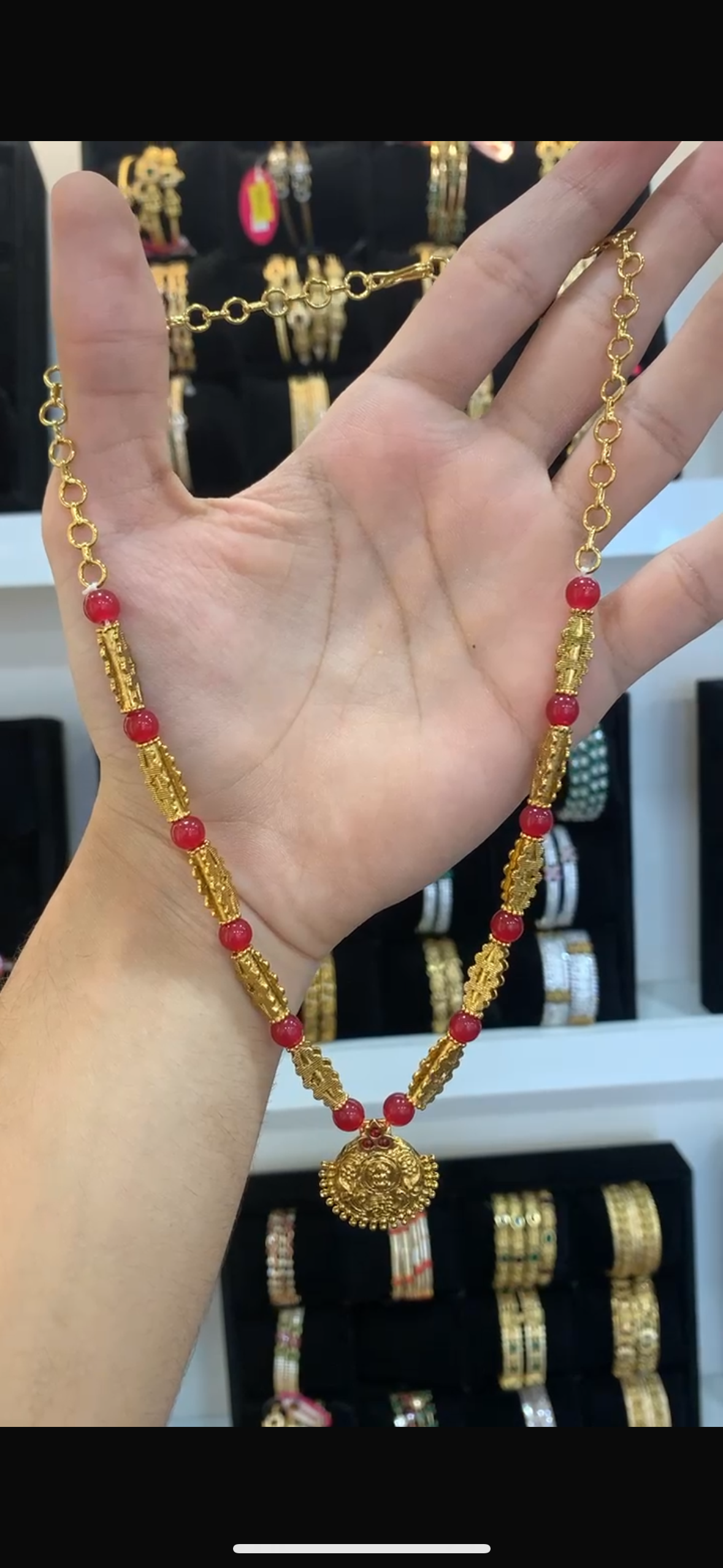 Black beads BM-54