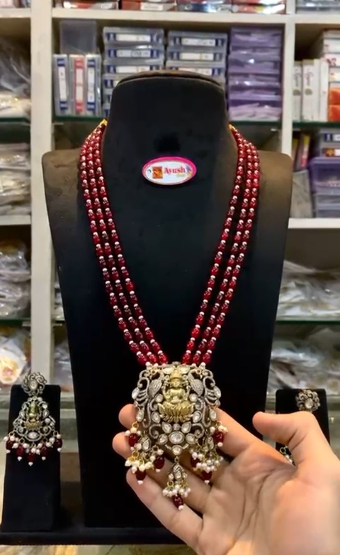 Victorian Monalisa locket tops BC-65