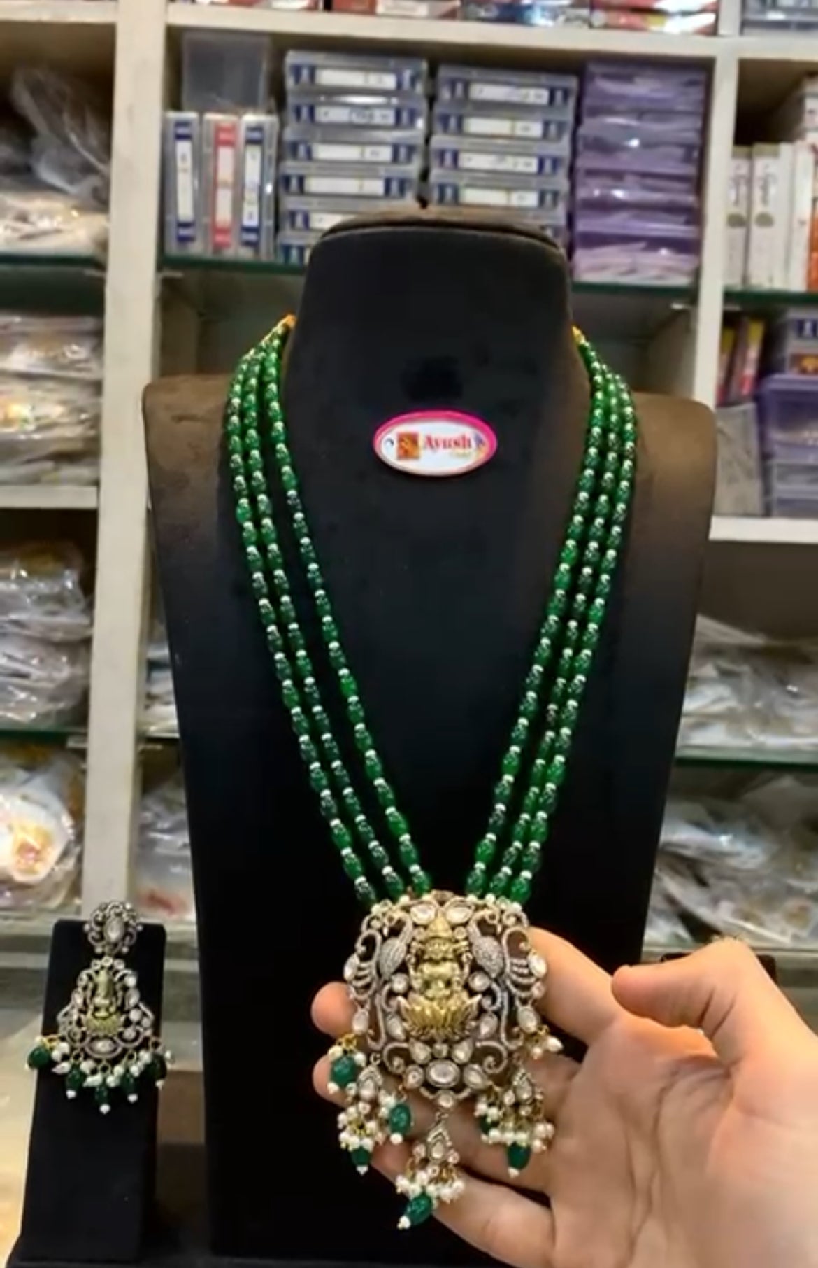 Victorian Monalisa locket tops BC-65