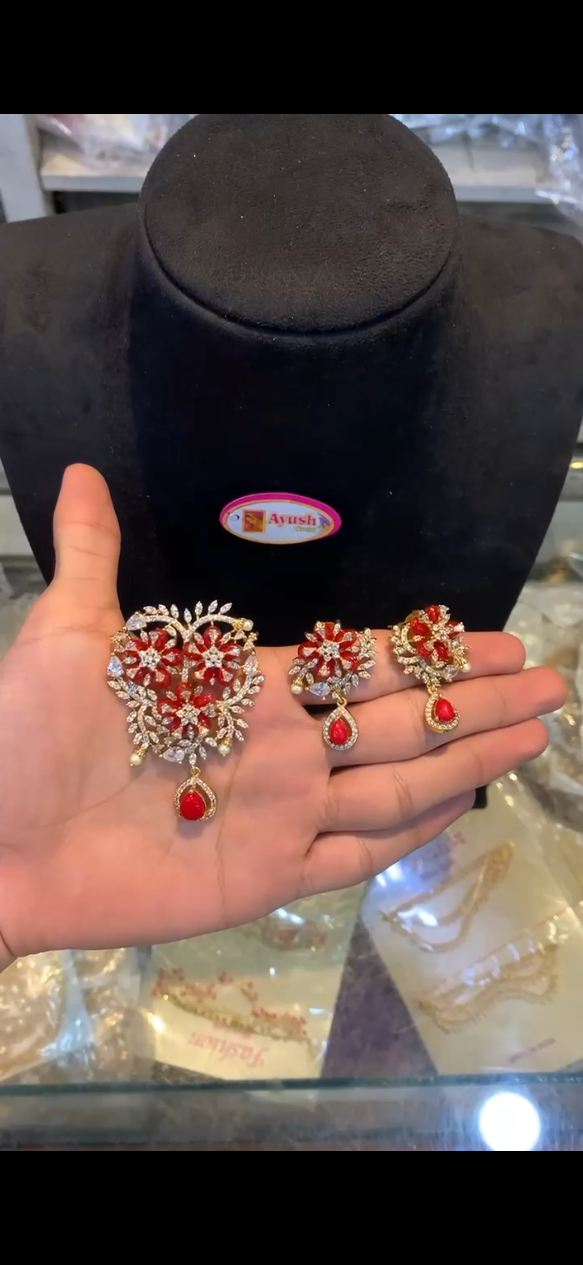 Locket & earrings LK-12