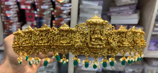 Belt with green monalisa beads BL-07