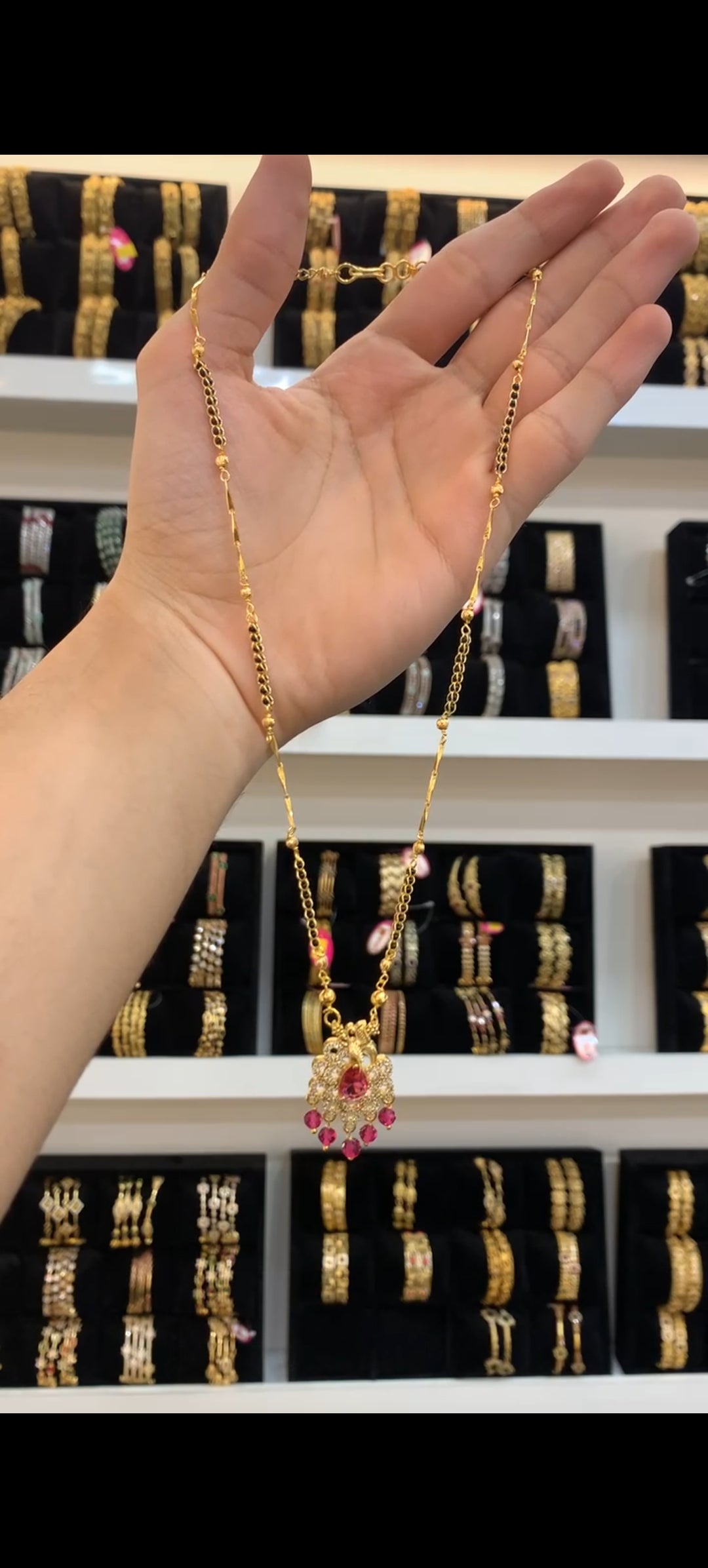 Black beads BM-69