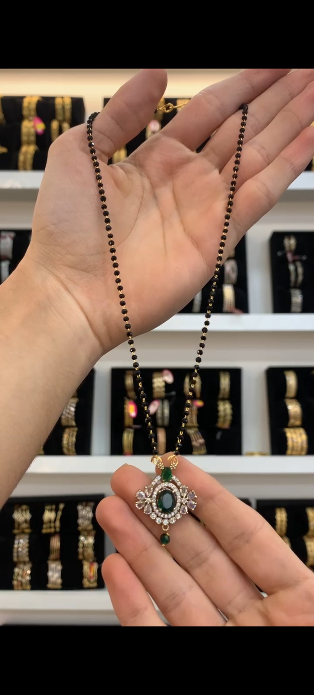 Black beads BM-66