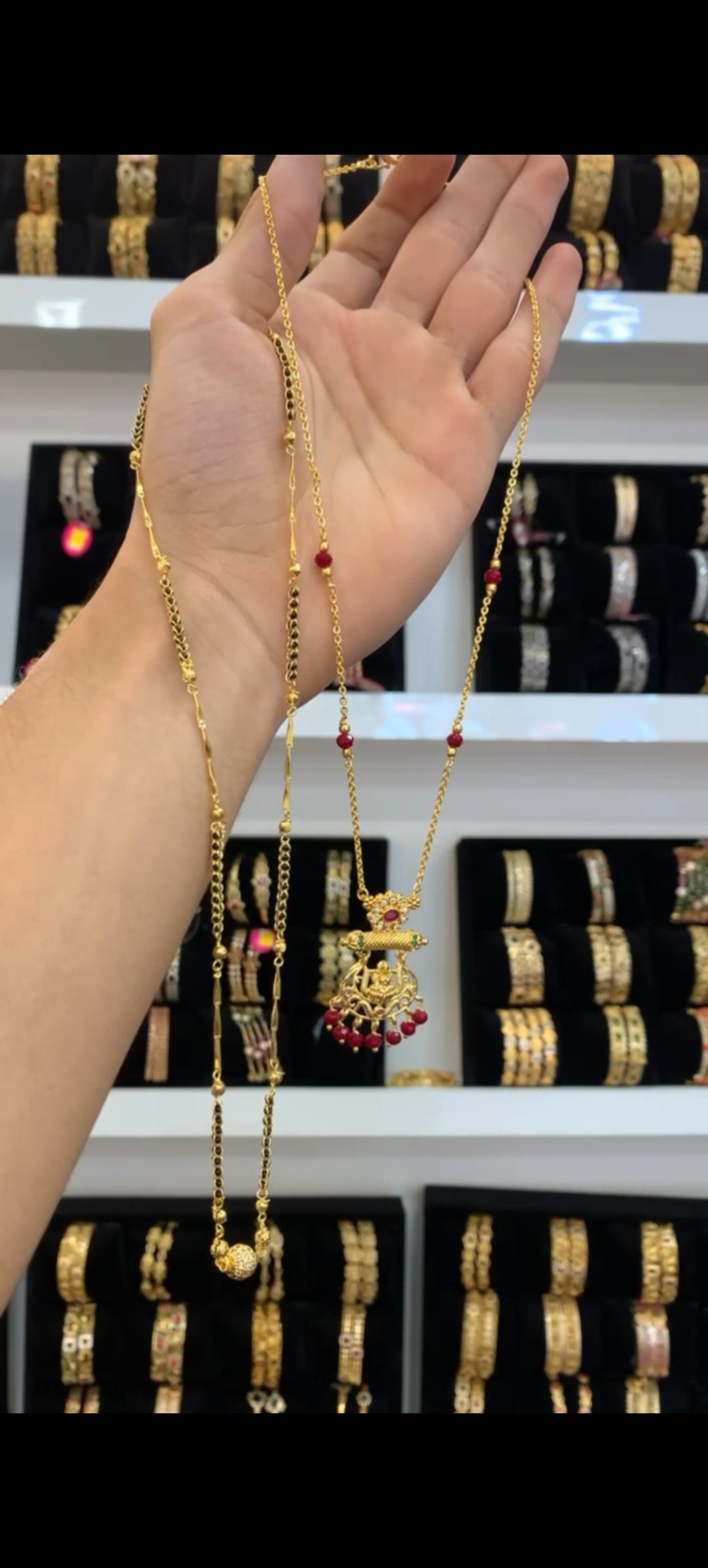 Black beads BM-64