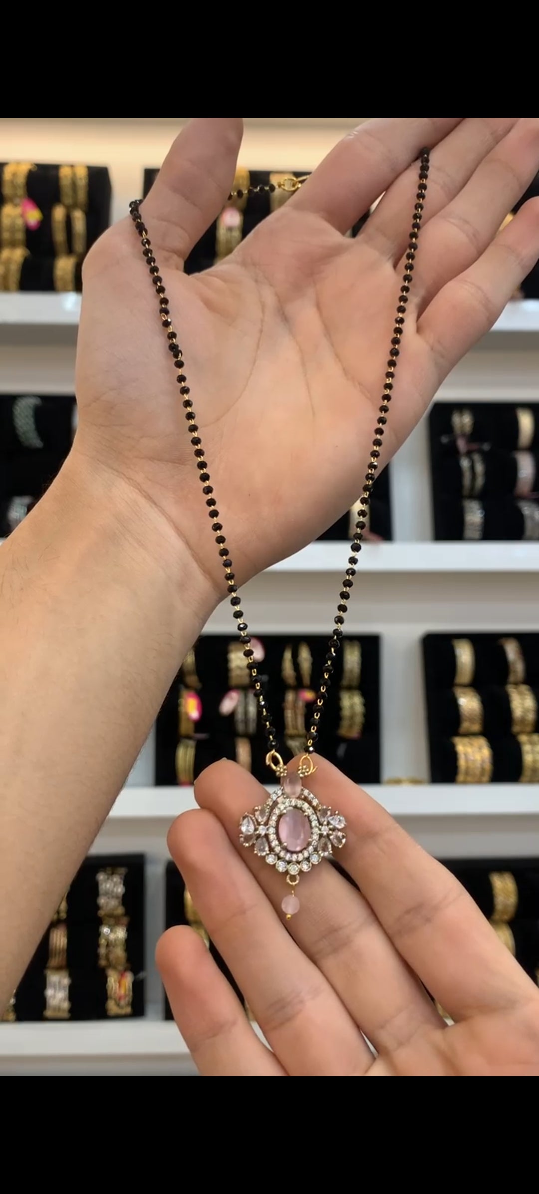 Black beads BM-66
