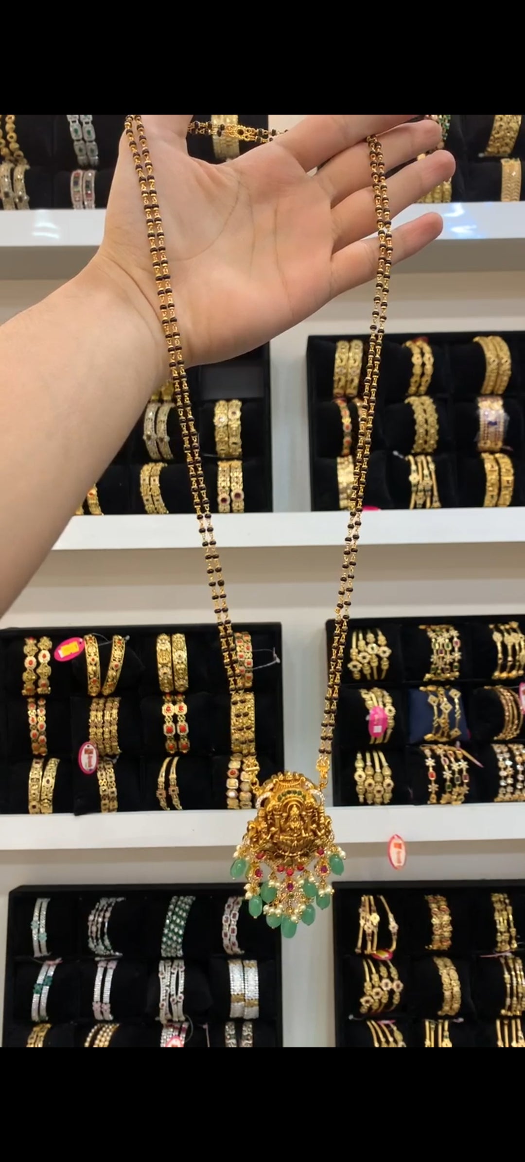 Black beads BM-71