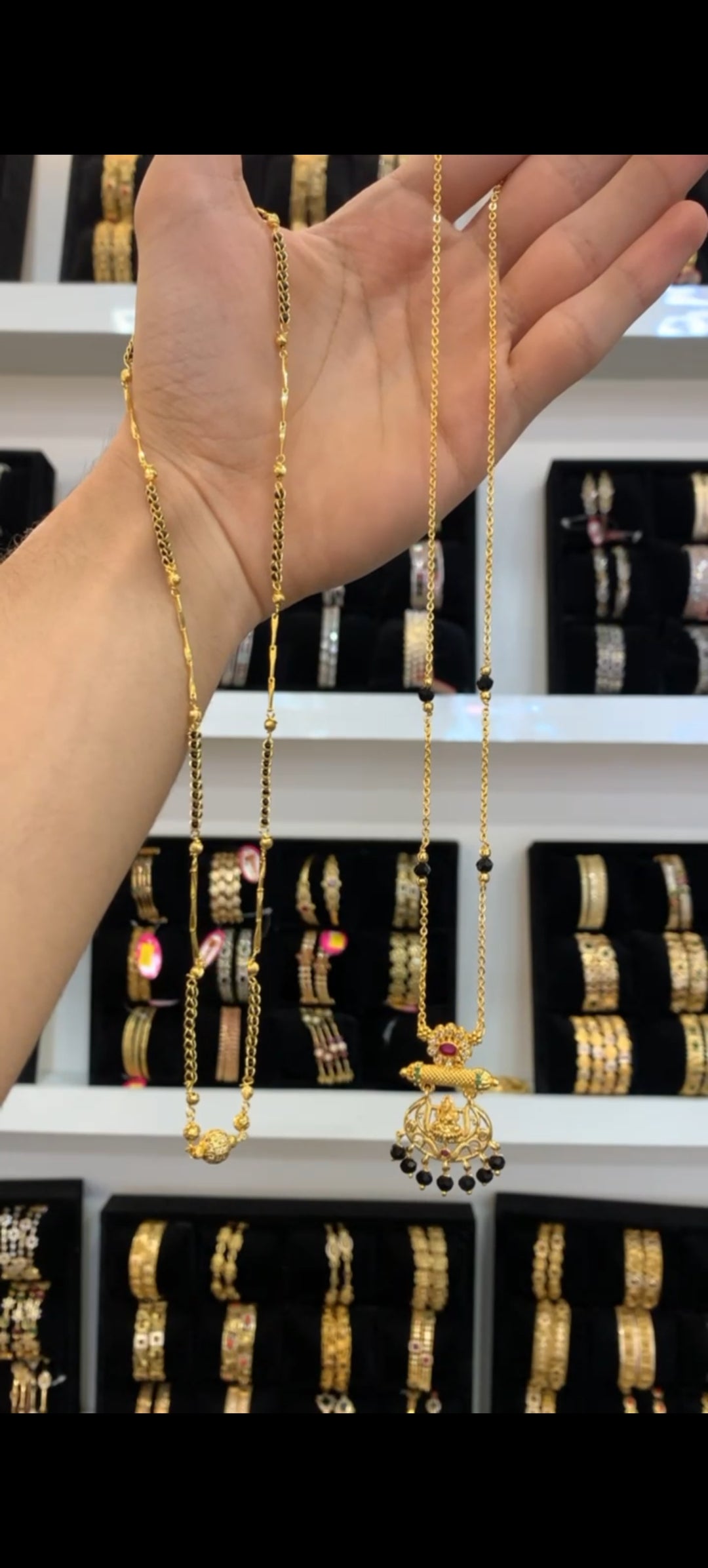 Black beads BM-64