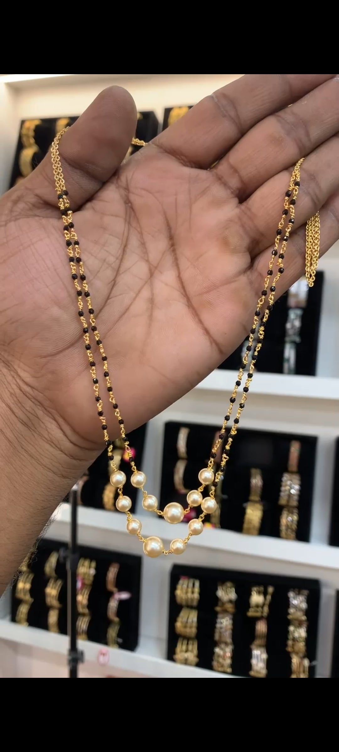 Black beads BM-57