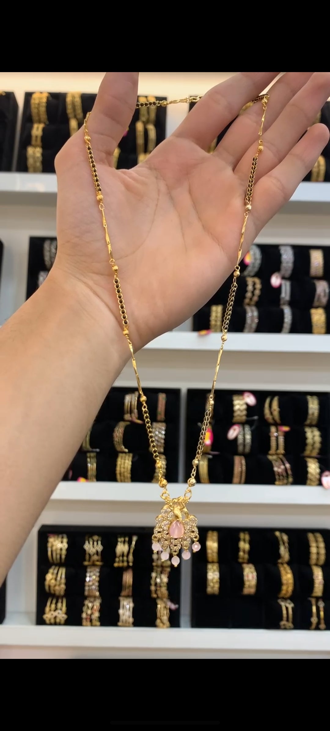 Black beads BM-69