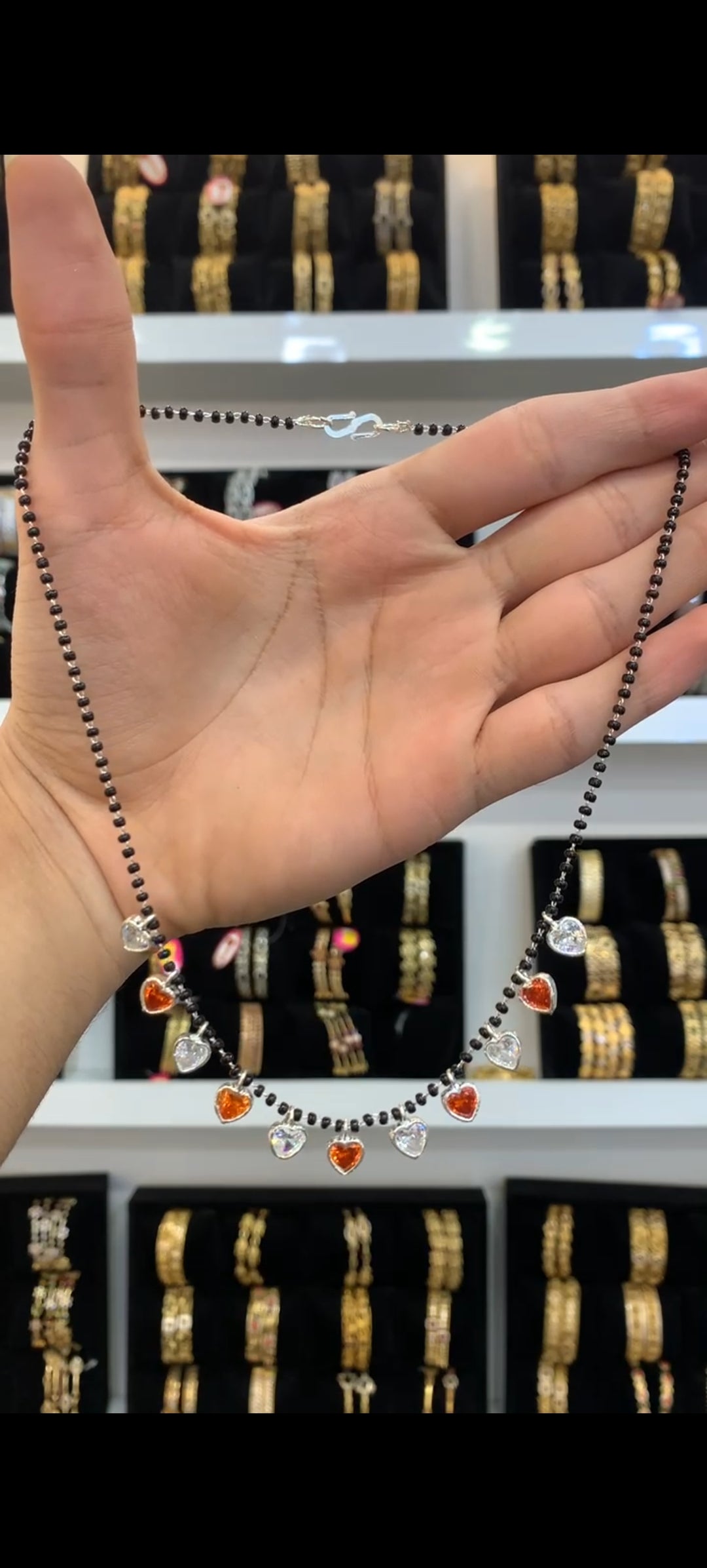 Black beads BM-62